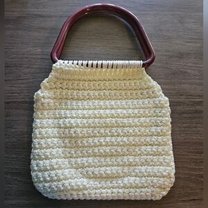 Pre-owned EUC vintage macramé purse from the 1970s. 